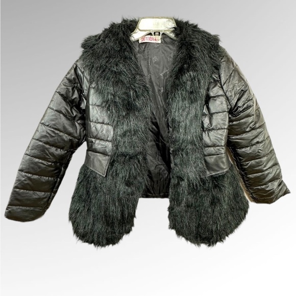 Amonc Fushi Jackets & Blazers - Amonc Fushi Black Faux Fur Paneled Winter Jacket